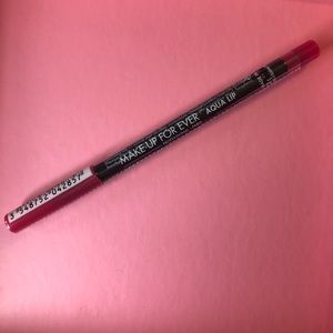 Makeup Forever - No. 16C Fuchsia Aqua Lip